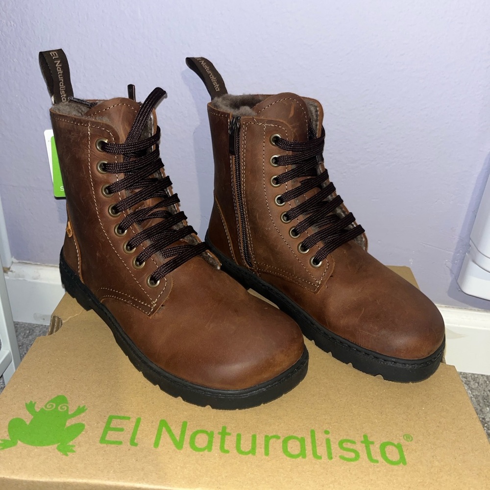 El Naturalista Chestnut Leather Ankle Boots